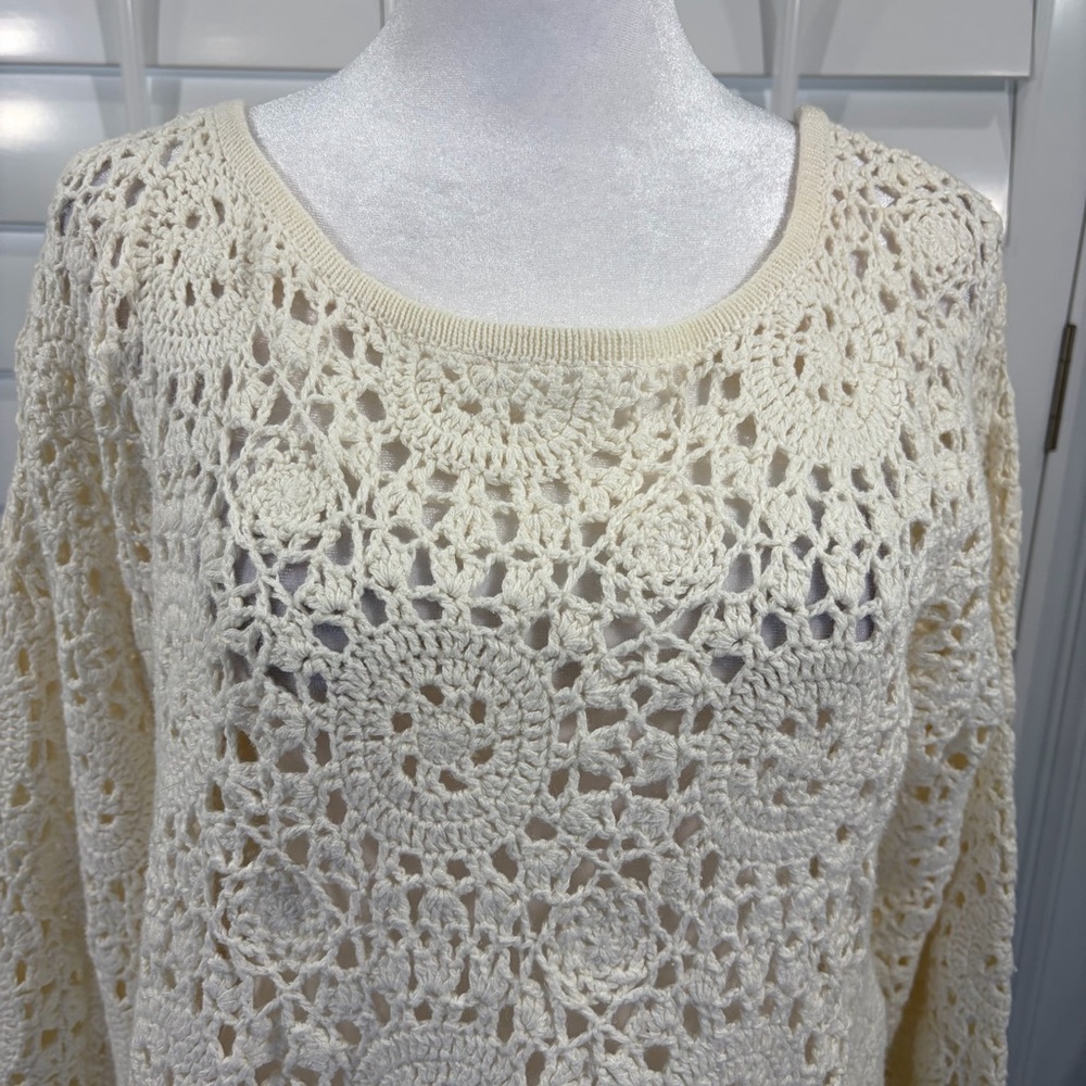 Ivory Crochet Swim Cover-up (M) - Picture 3 of 6